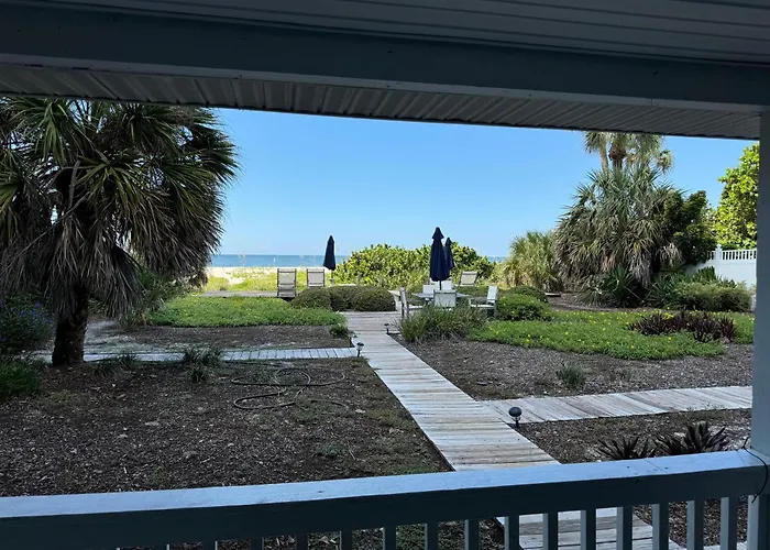 Trail Oasis Triplex * Clearwater Beach